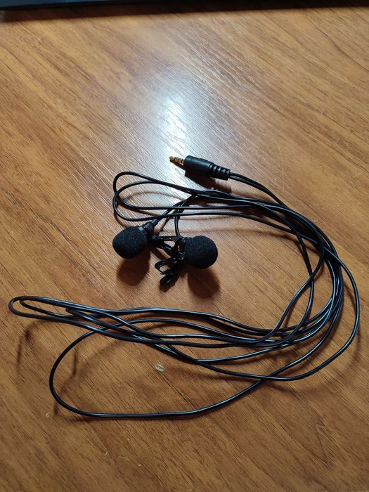 Новий подвійний петличний мікрофон