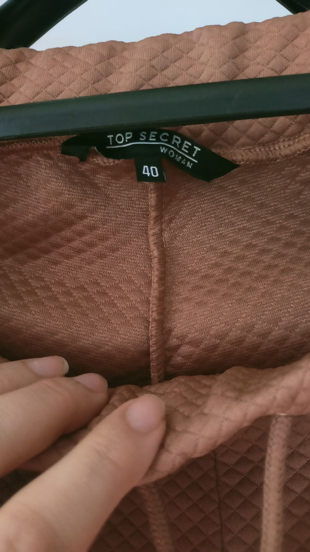 Spodnie dresowe damskie TOP Secret rozmiar 40