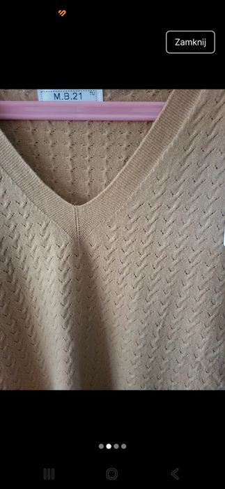 Nowy z metką sweterek