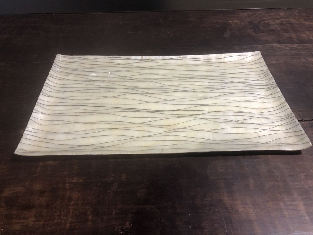 Tabuleiro em material sintetico