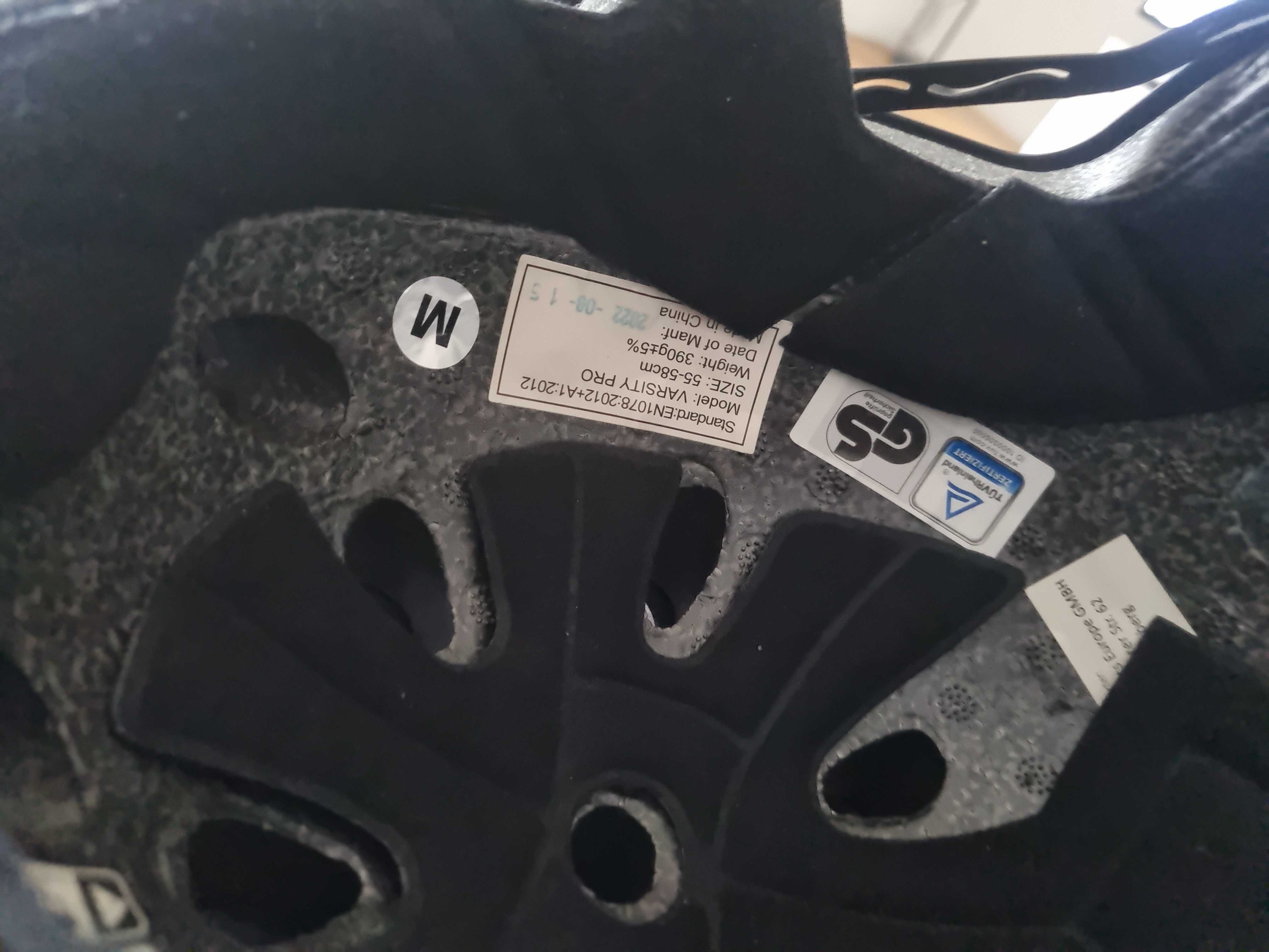 Kask na rolki K2 Varsity Pro Black r: M 55-58 cm Rower hulajnoga