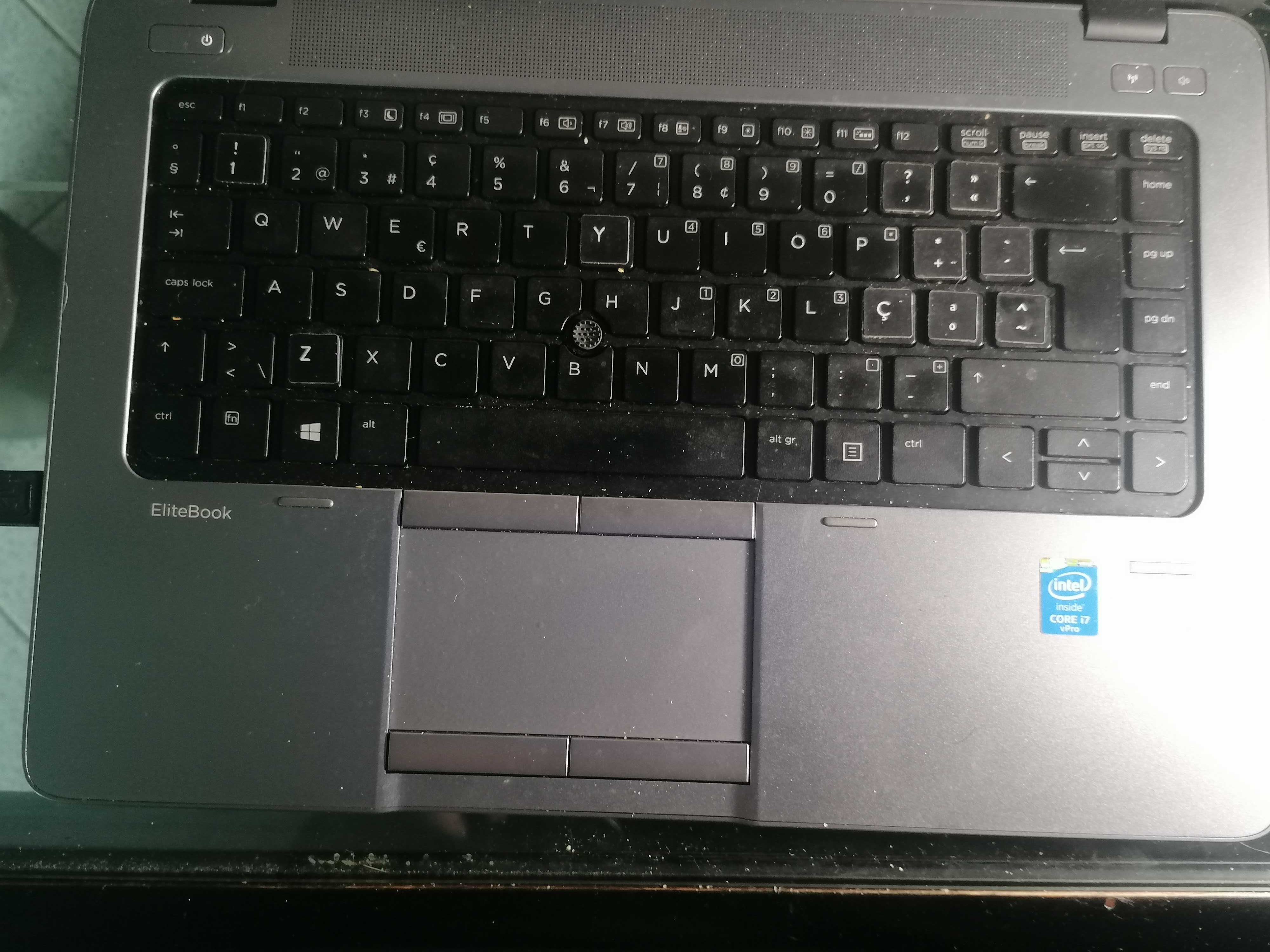 Portatil HP EliteBook 840 (Intel i7 8/250GB)