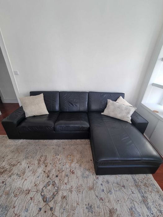 Sofá de Pele com Chaise Longue - IKEA Kivik de 4 lugares