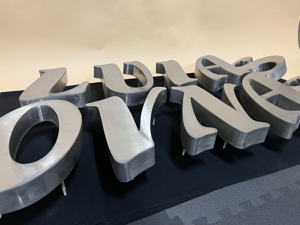 Letras 3 D em aço inox