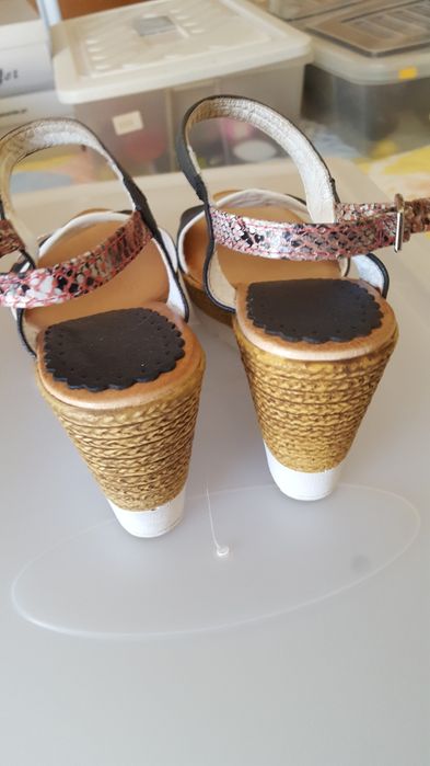 Sandálias tamanho 35