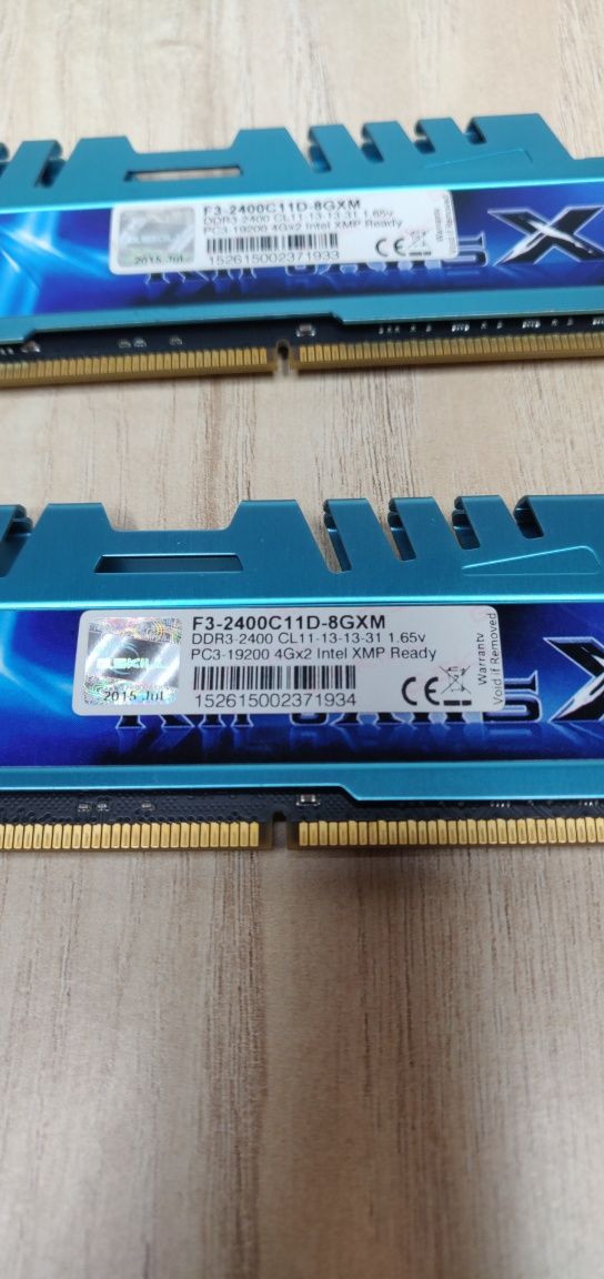 Zestaw pamięci RAM G.SKILL RipjawsX F3-2400C11D-8GXM DDR3 2 x 4 GB