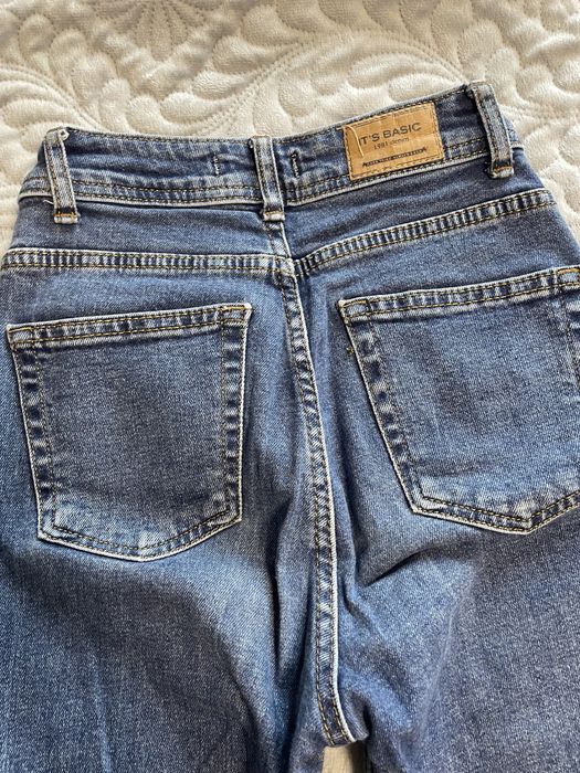 Жіночі джинси