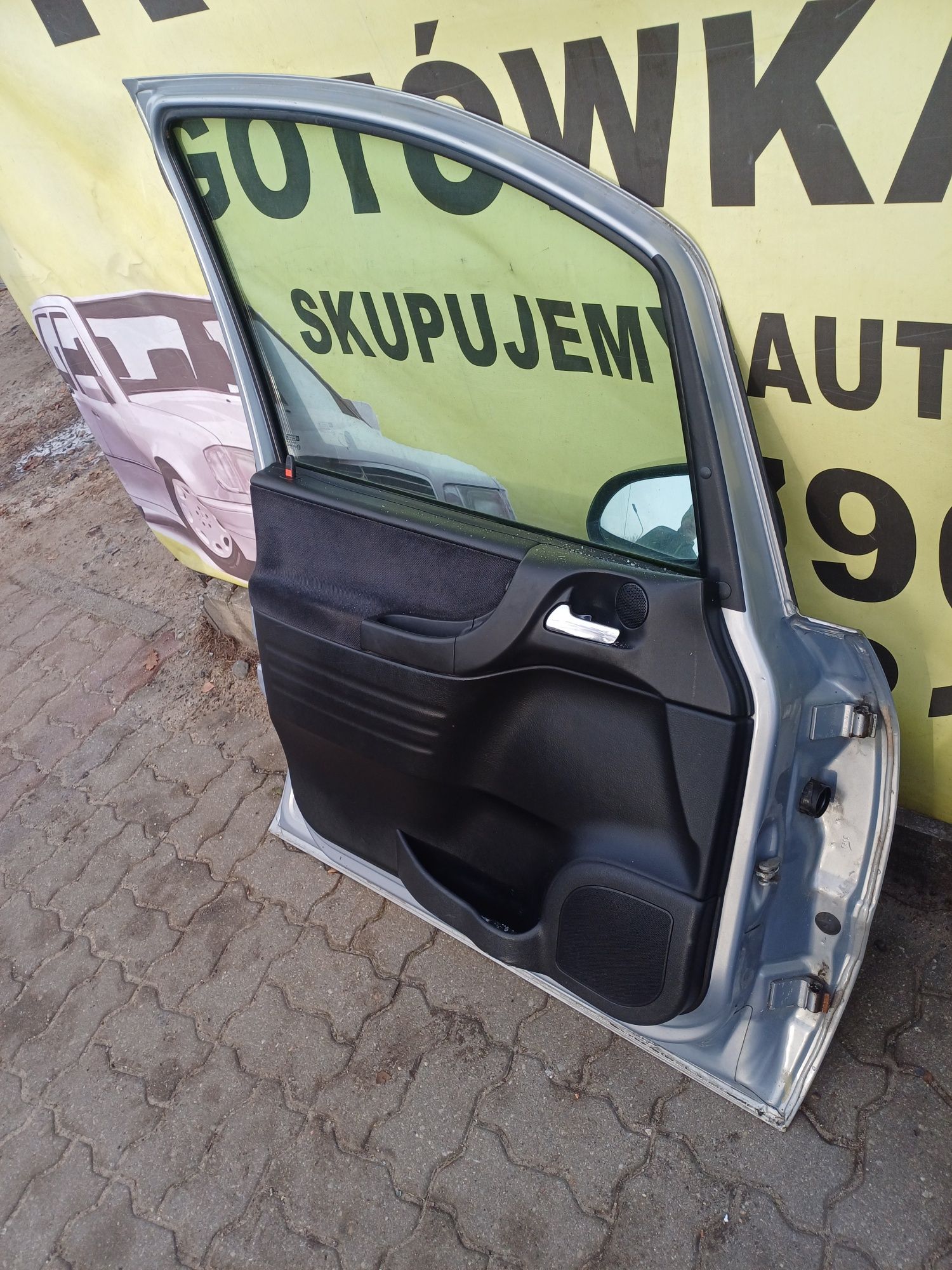 Opel zafira A drzwi lewy przód  przednie lewe kompletne Z157