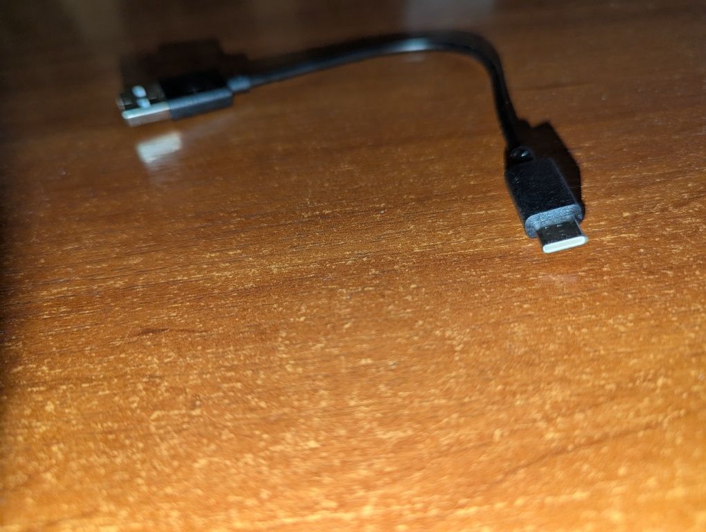 Комплект із 4 кабелів (3 USB - USB-C, 1 USB - Micro USB)