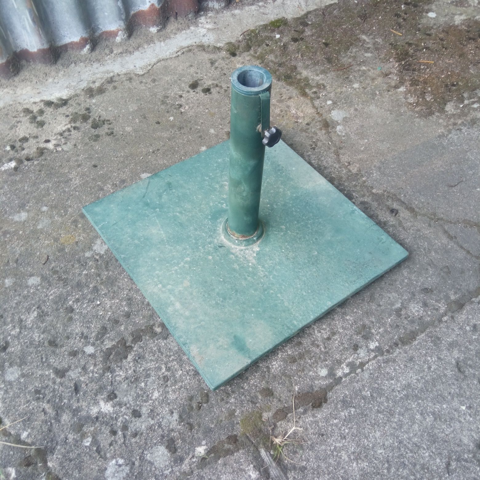 Podstawa pod parasol ,mocna ciężka ze stali