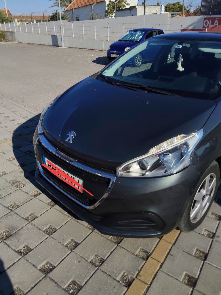 Vendo Peugeot 208 com GPL