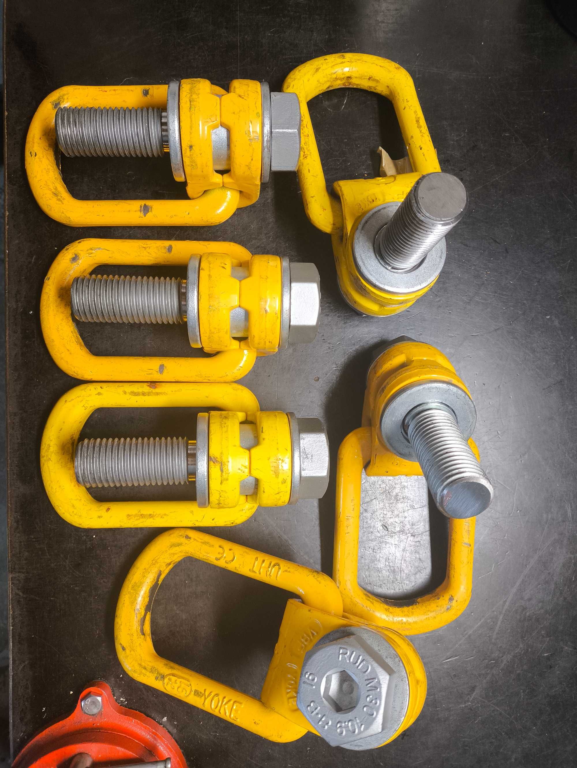 Yoke Lastbock VBF M30 70mm gwint