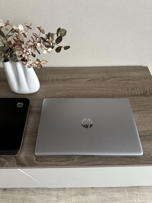 Сучасний ноутбук HP