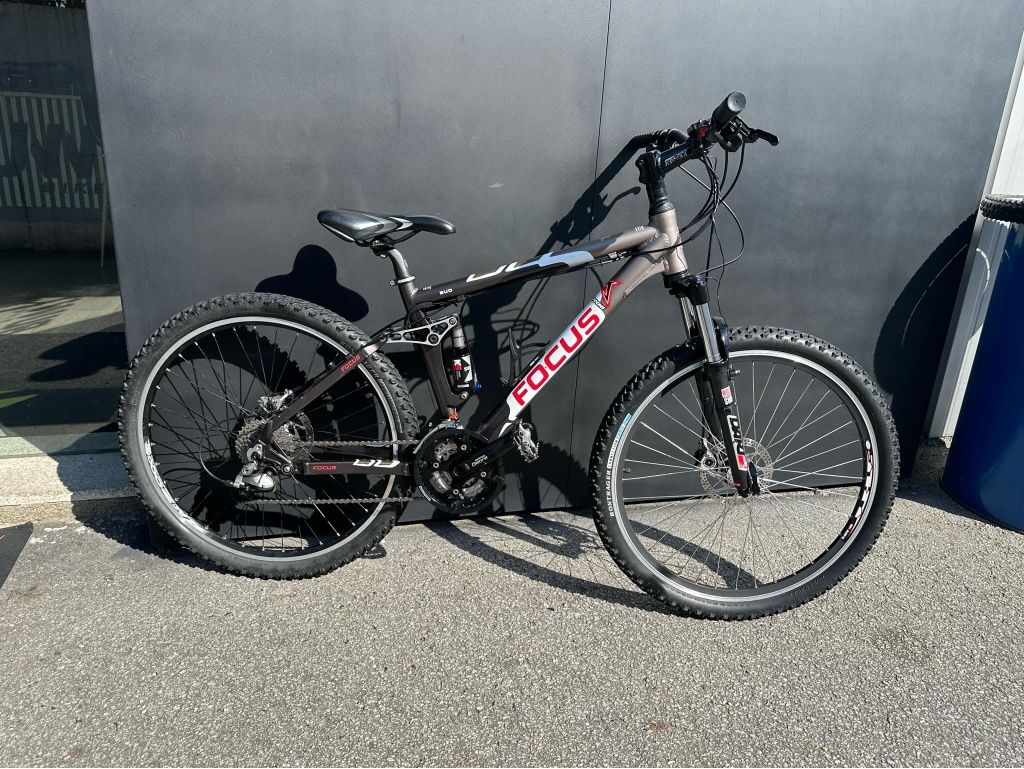 Bicicleta  focus