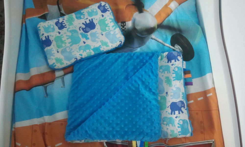 Sprzedam komplet minki w sloniki do kolyski lub wozka