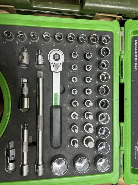 Reca klucze nasadowe