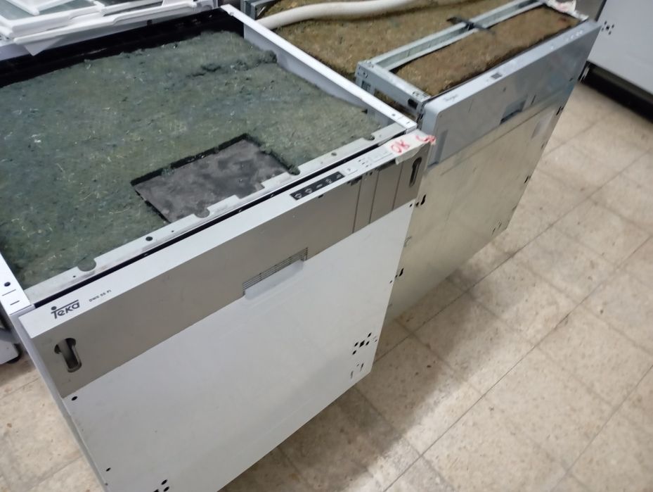 Máquina de encastre roupa e louça