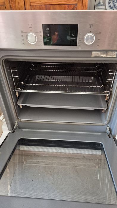 Forno Bosch Usado Modelo hba43s451e
595x595x515 mm