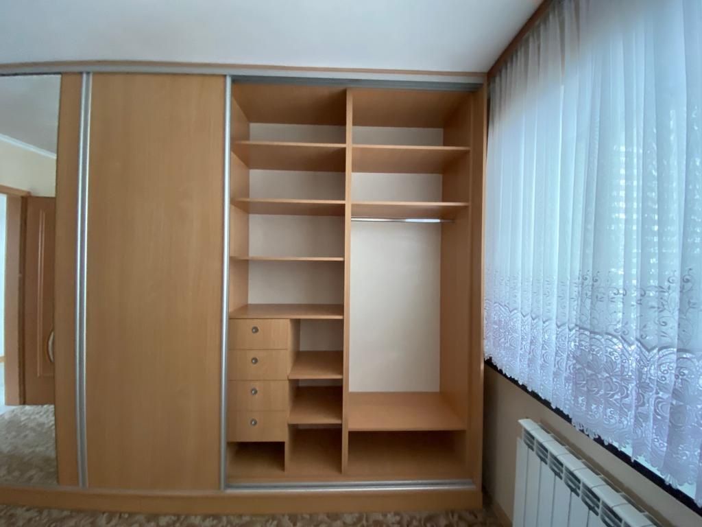 Duża pojemna szafa lustro 390x250x60 pantograf