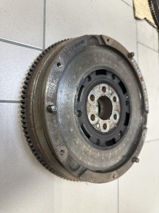 BMW 316 318 E46 маховик двухмасовий N42 N46 бмв е46 н42 н46