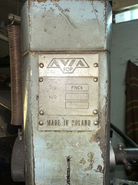 Frezarka uniwersalna