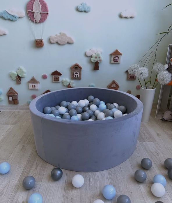 Сухий басейн з кульками і без, діаметр 100. Наложка.Детский бассейн