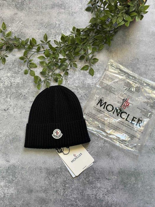 Шапка Moncler Black