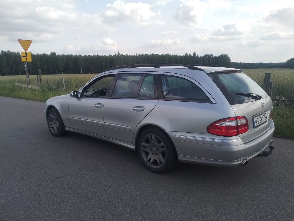Mercedes E320 LPG 2003 Avangarde
