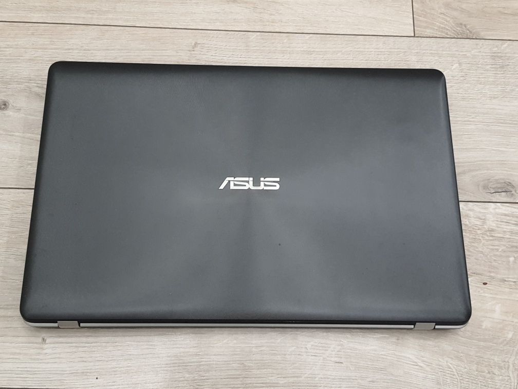 Ноутбук Asus x750j