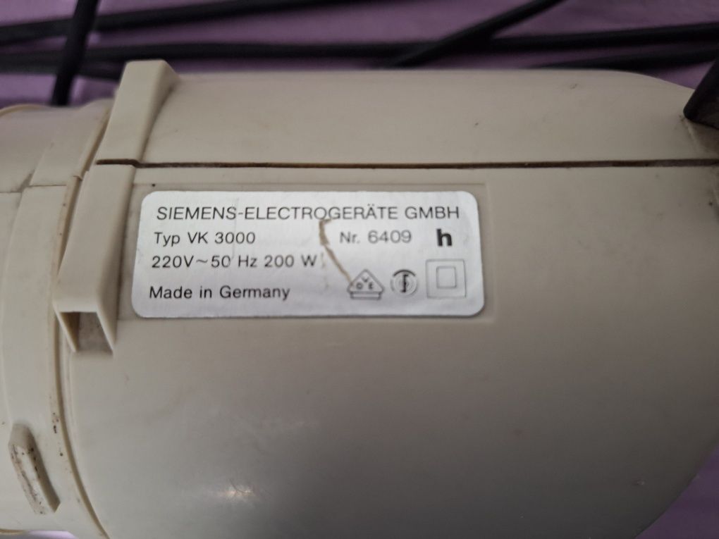 Odkurzacz pionowy Siemens mały do kuchni ,samochodu.