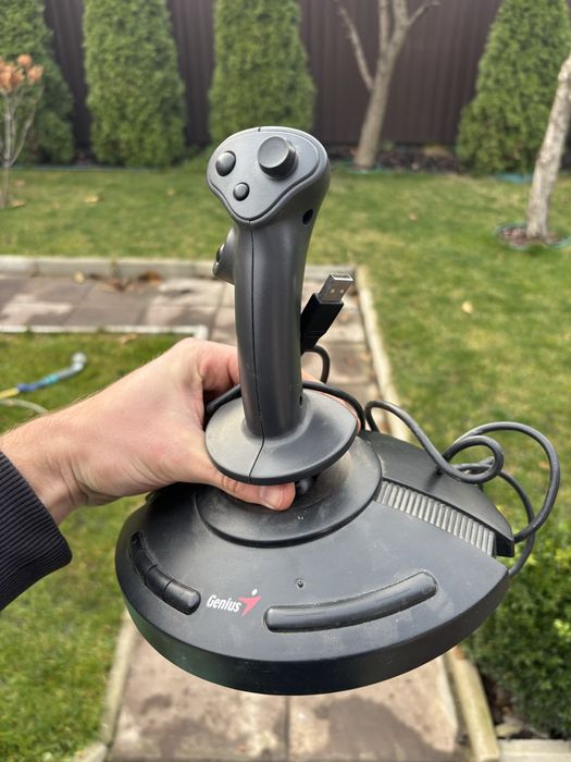 Джойстик Genius Model USB F-23 Gaming Controller