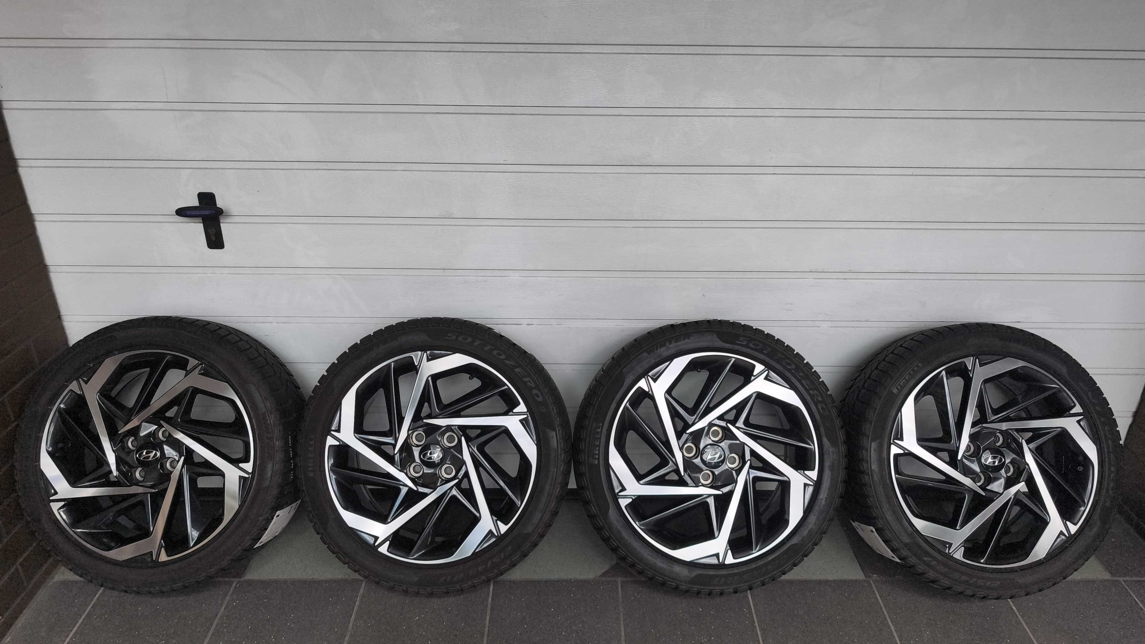 Koła 17" Hyundai i20  opony zimowe 215/45/17 4x100 Et54 (OL1890)