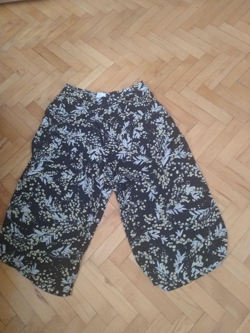 Spodnie 3/4 z szeroką nogawką 44 /46