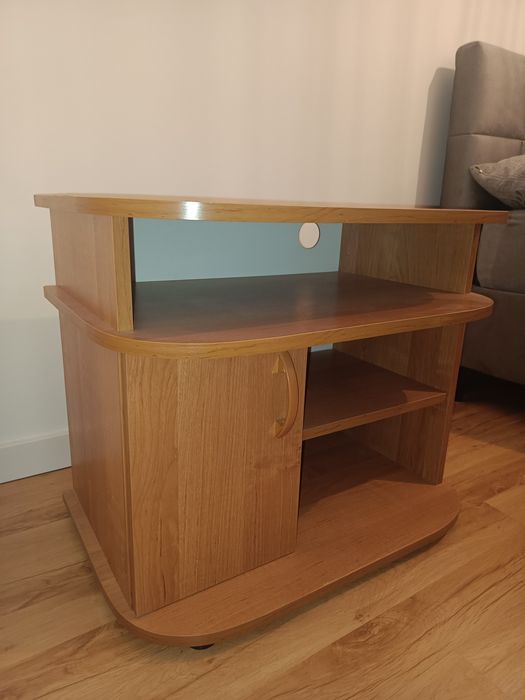 Oddam za darmo stolik RTV