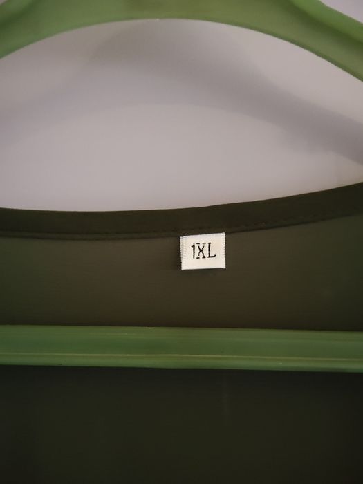 Tunika damska XL lejąca.