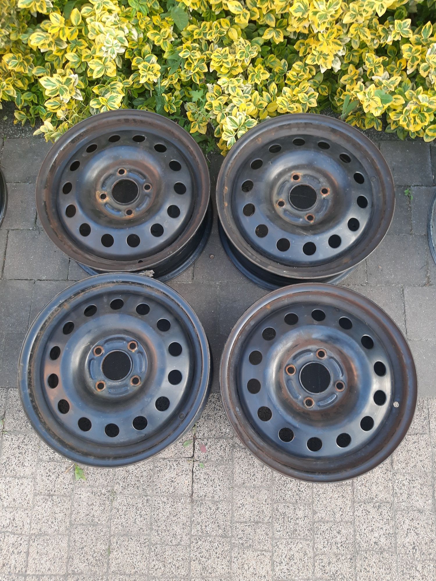 Felgi 15 Ford 4x108 6J et52,5