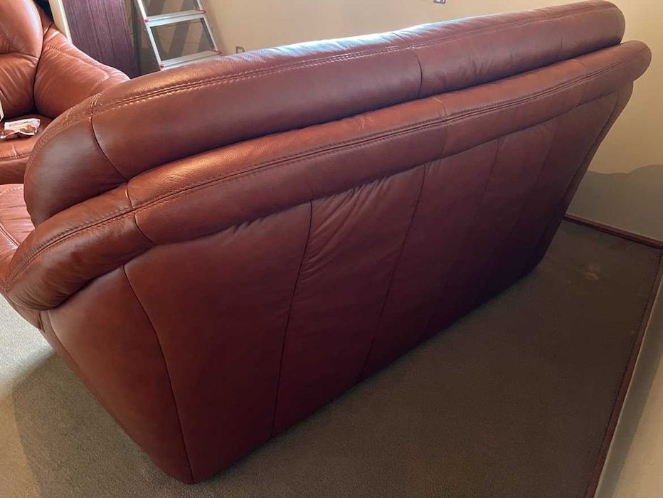 Sofás e poltronas em pele