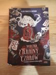 Książka pod tytułem ucieczka z krainy czarów