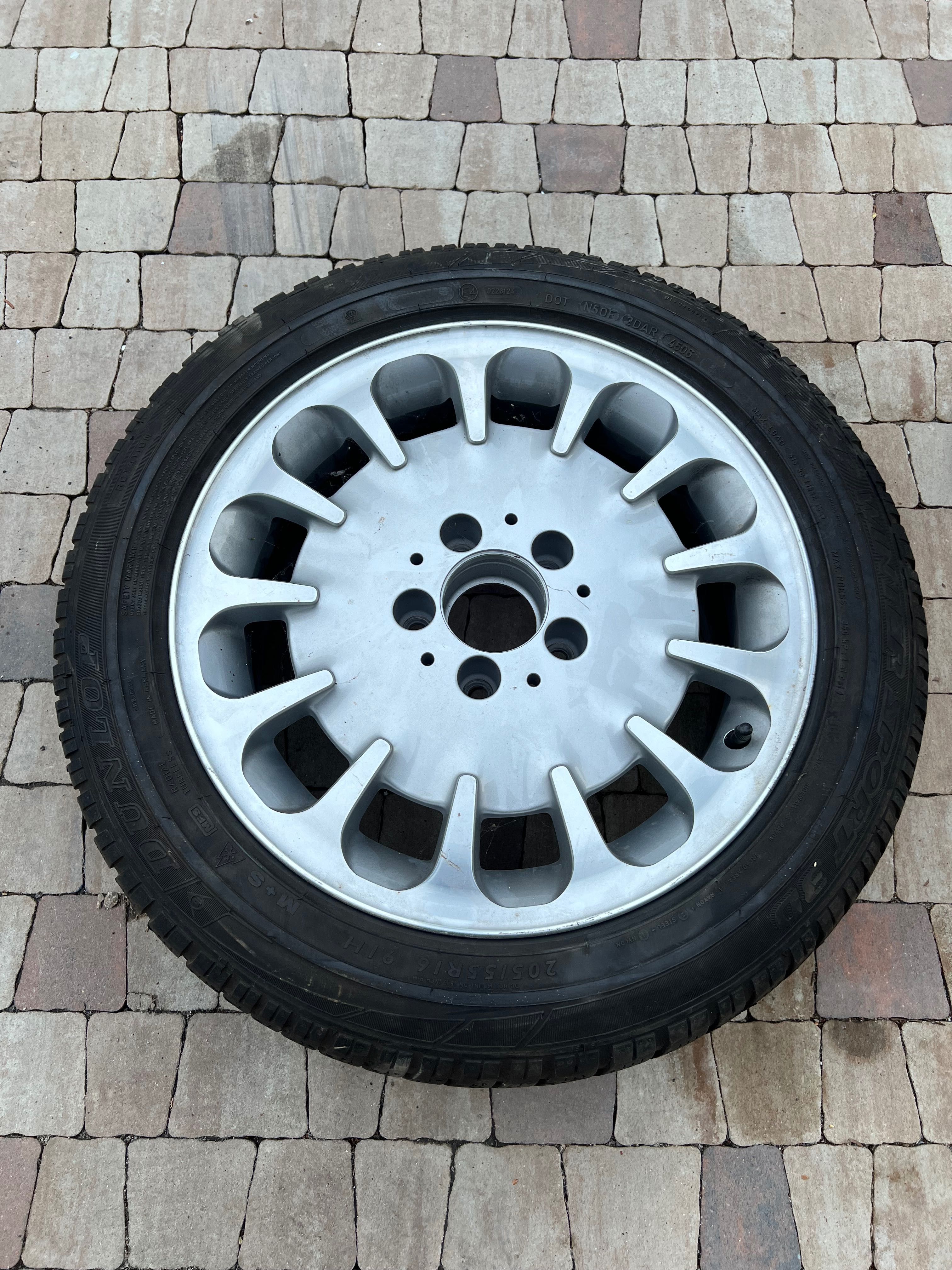 Koło felga aluminiowa 16” Mercedes opona zimowa 205/55/16 91H Dunlop