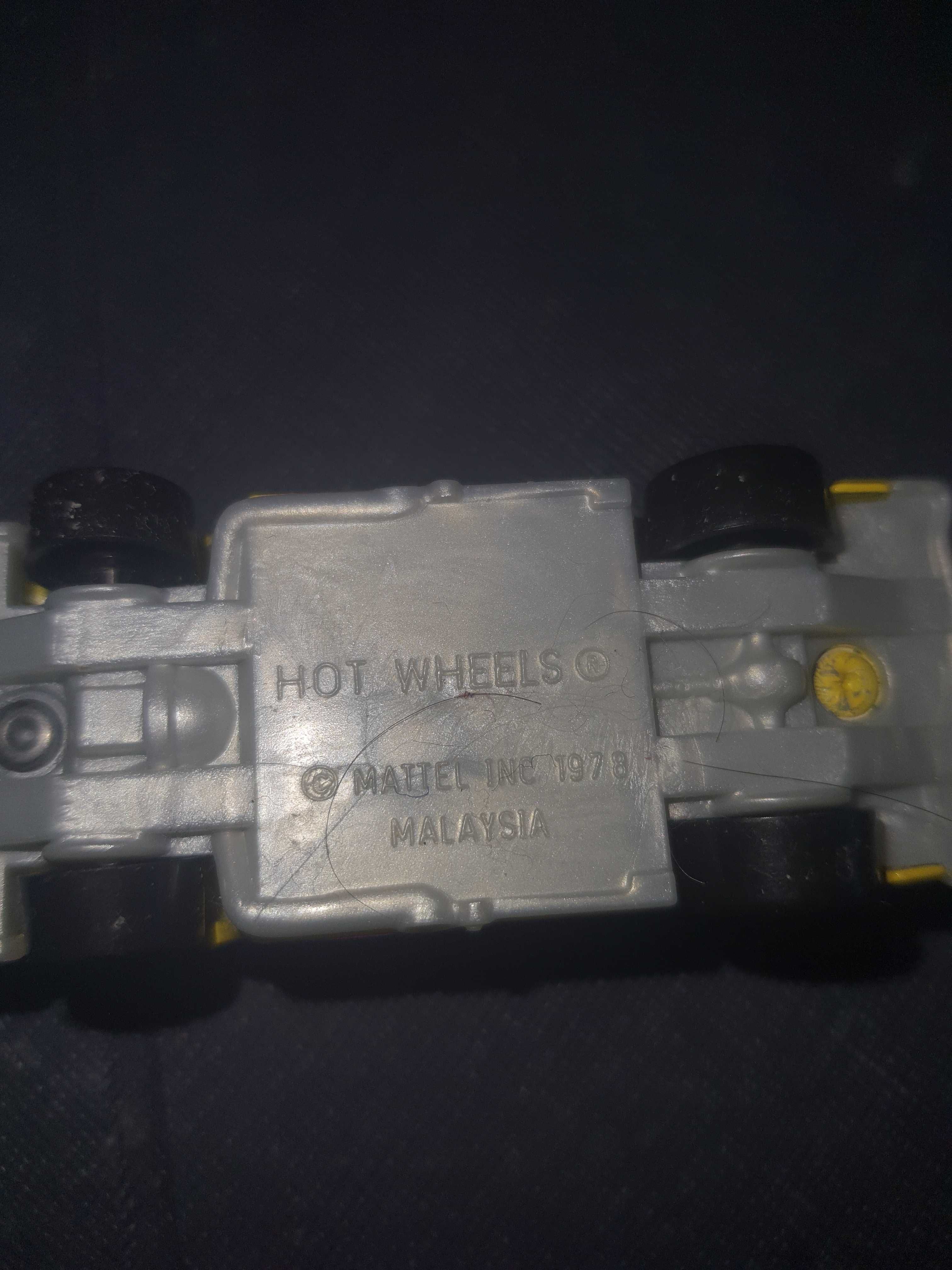 Carro hot wheels anos 80 coleção