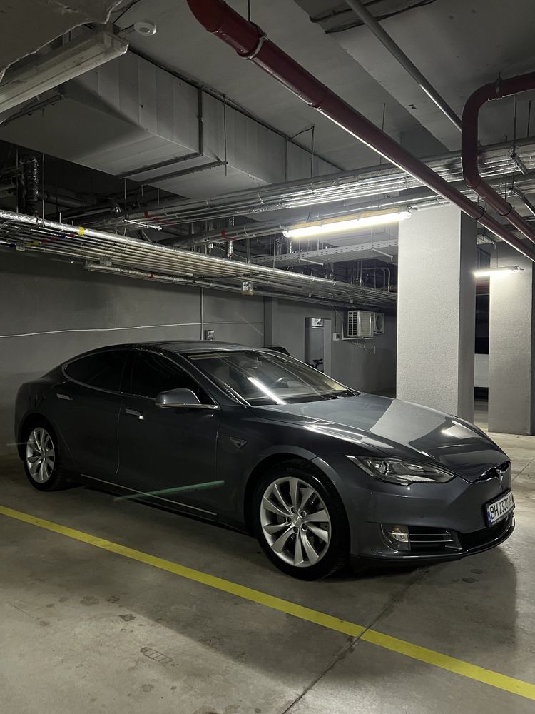 Продам Tesla model S