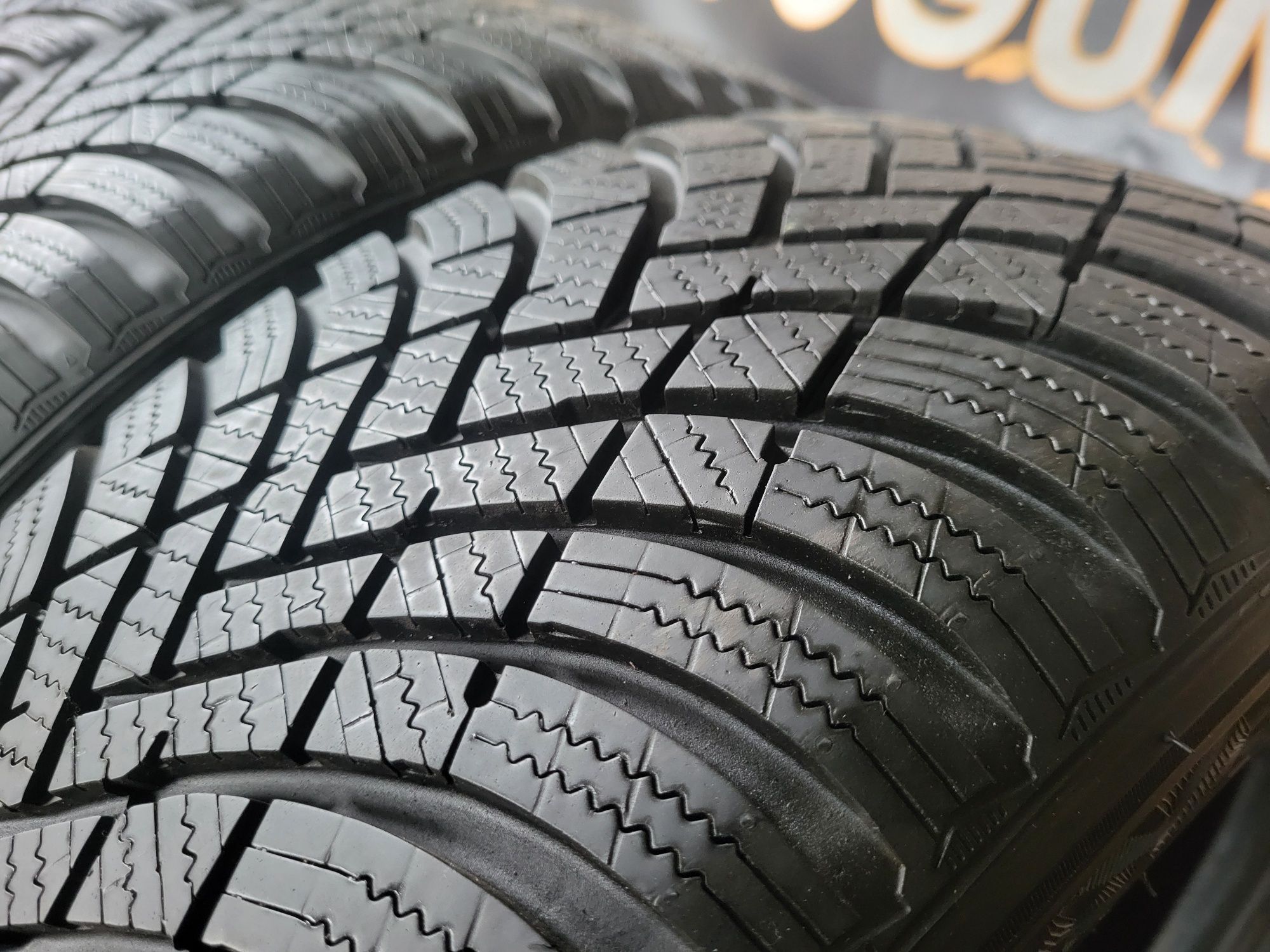 Opony zimowe 205/55/16 Hankook 22rok 5,5/7,6mm