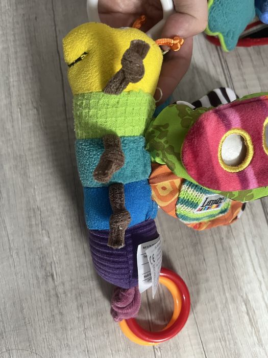 Lamaze grzechotki zawieszki sensoryczne
