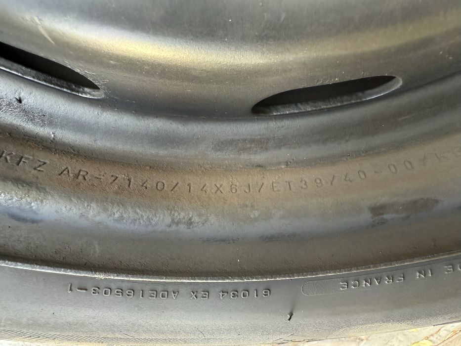 4 Kola 14 cali Toyota 5x100x54,1, Et 39 z  oponami Zima 185/65/14