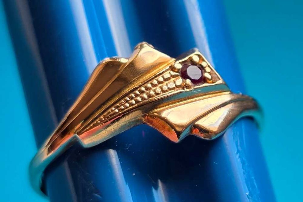 Złoty stary polski pierścionek z rubinem1,90 gr.pr.583–przepiękny!