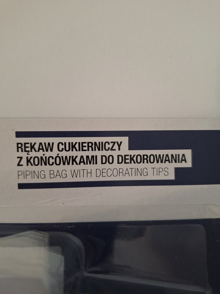 Rękaw cukierniczy z końcówkami do dekorowania
