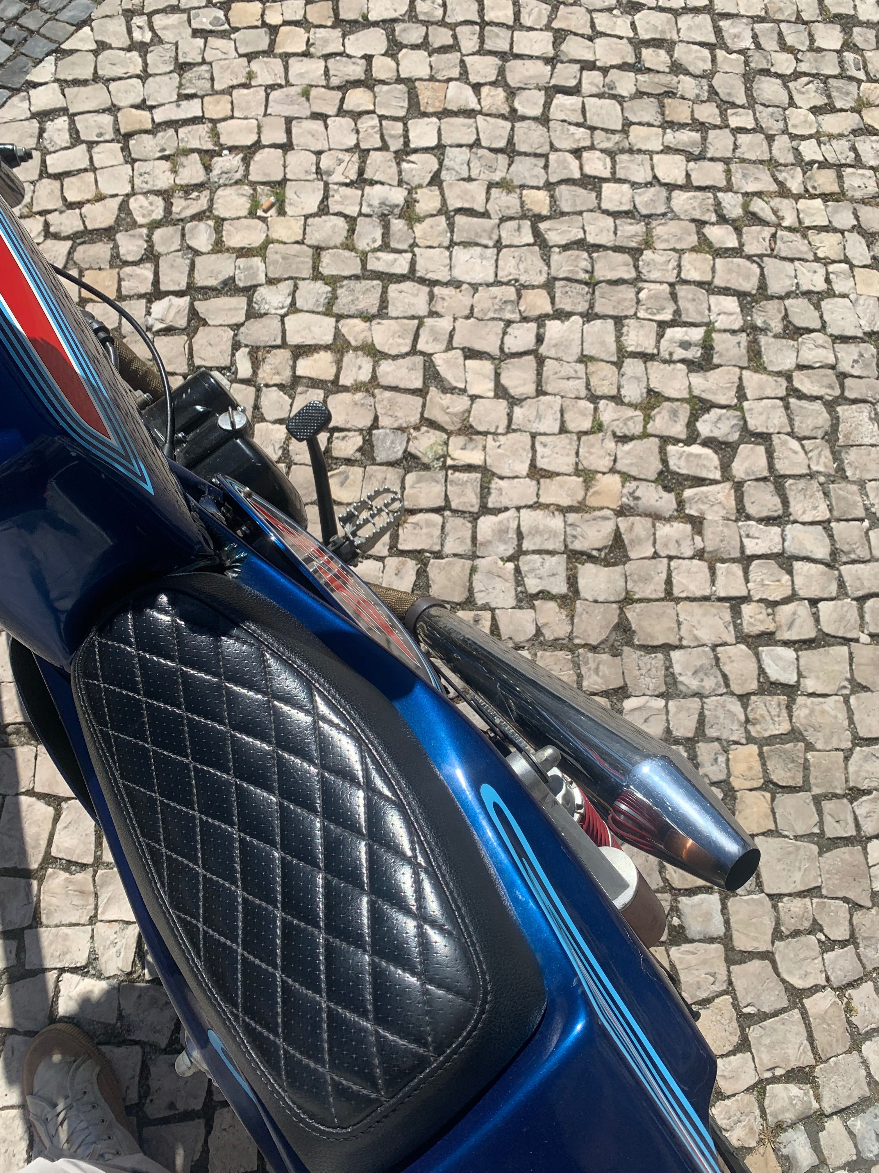Custom Flat Tracker 125