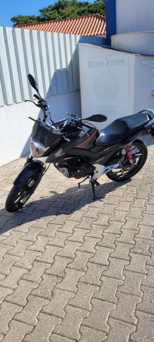 Vendo cb125F como está