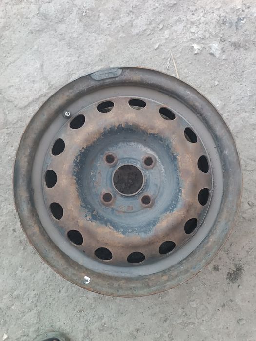 Диски металеві 4/100 R14 Hyundai Accent,Getz,Toyota Corolla,Carina II,