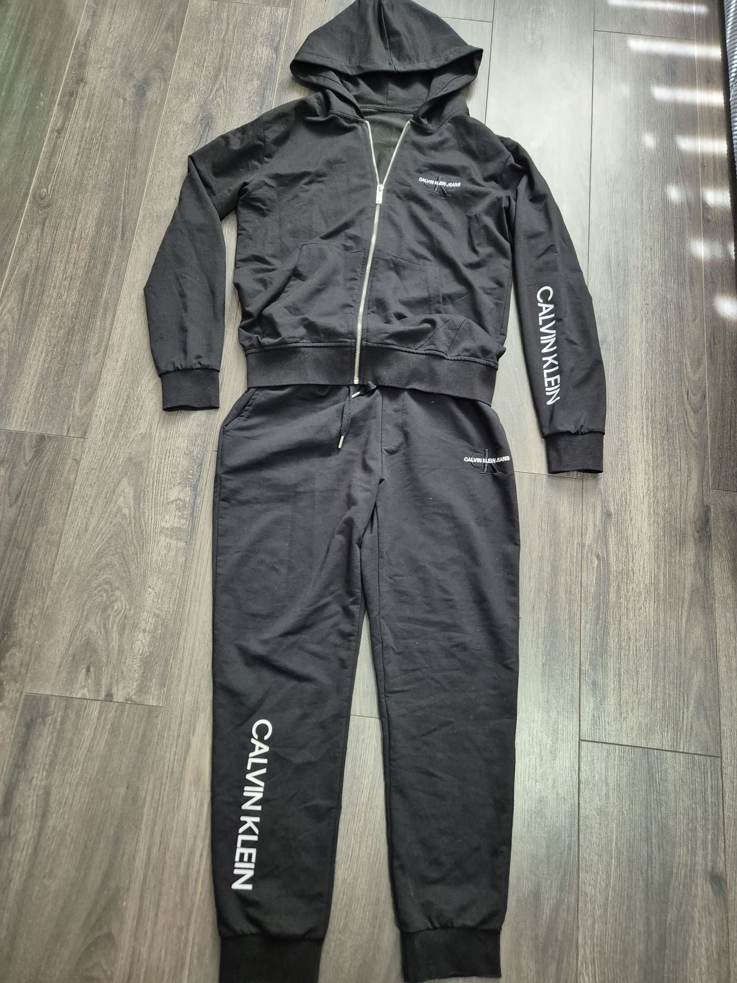 Підлітковий трикотажний костюм Calvin Klein